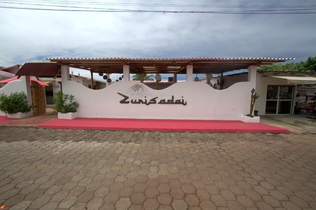 Hotel Zurisadai Puerto Ayora  Exterior foto
